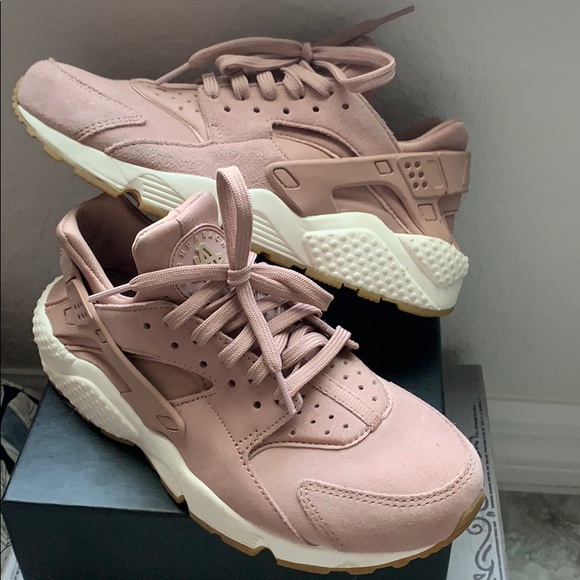 Nike Shoes - Custom women’s huaraches worn a few times